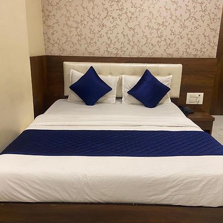 Hotel Ashyana - Near To Grant Road Station Mumbai Exterior foto