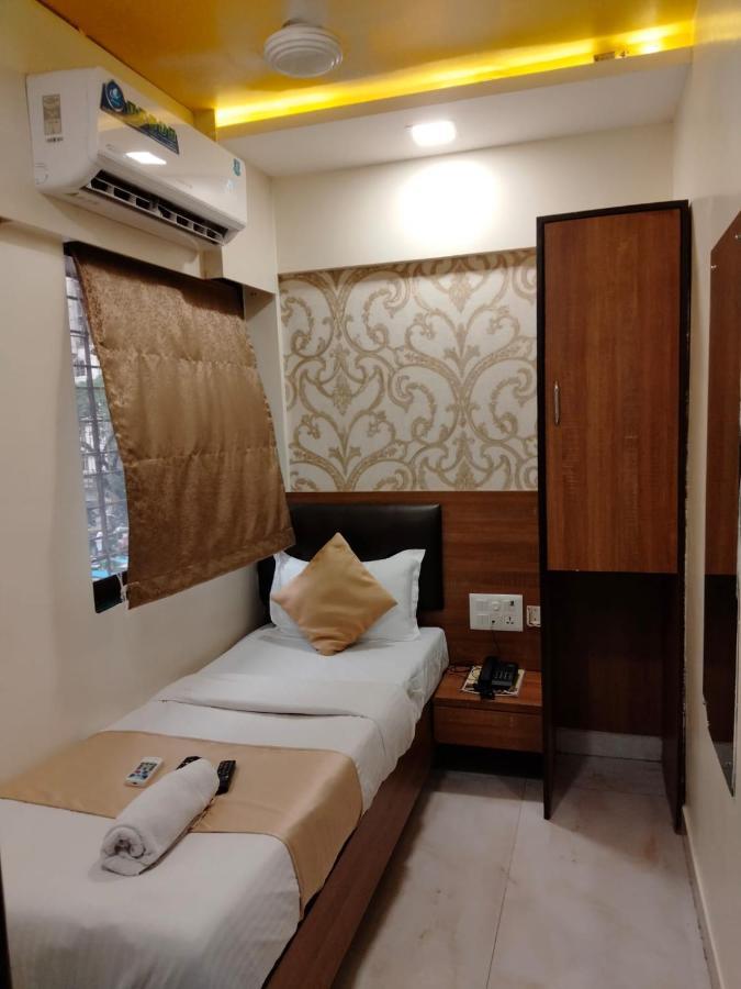 Hotel Ashyana - Near To Grant Road Station Mumbai Exterior foto
