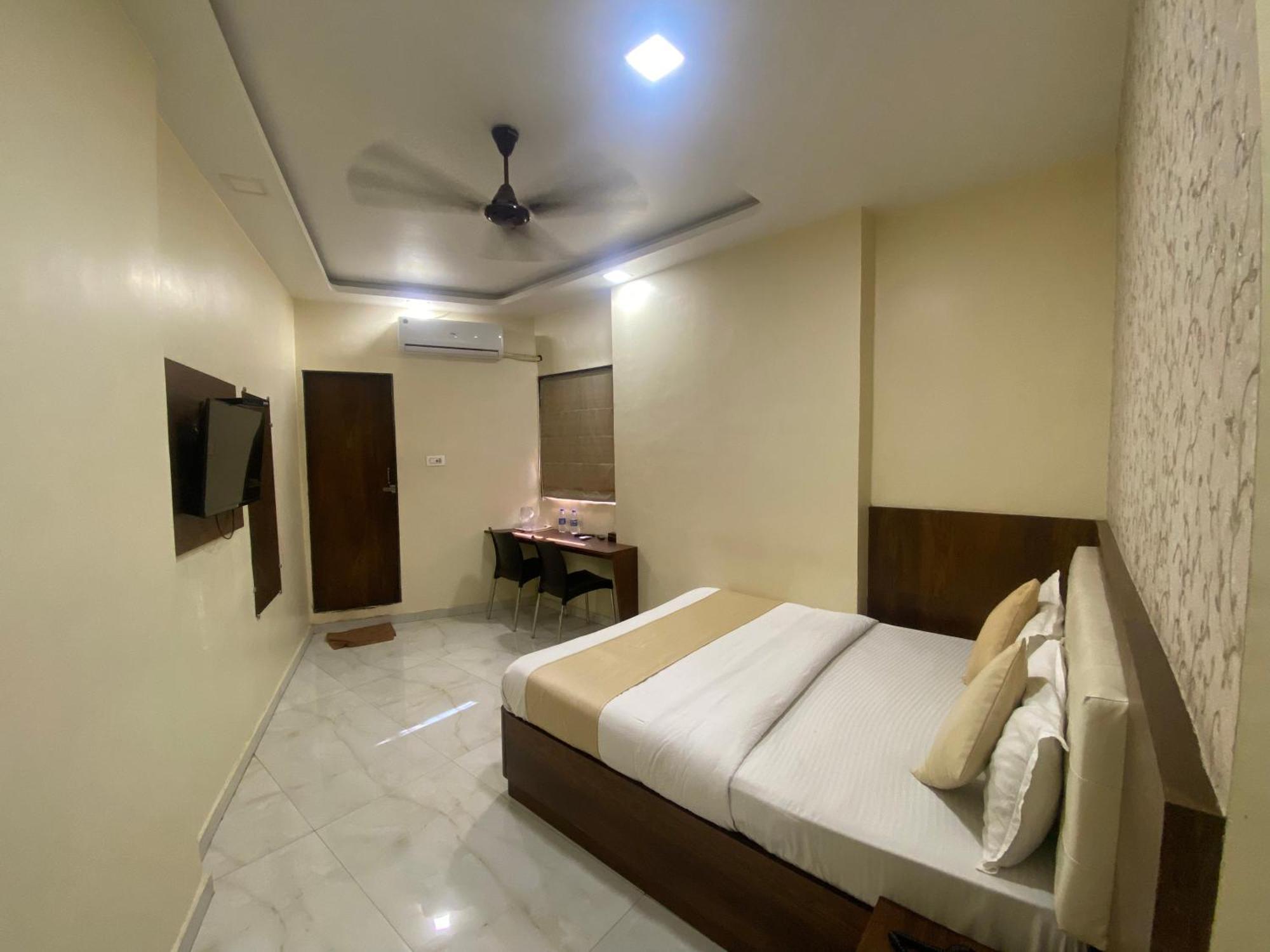 Hotel Ashyana - Near To Grant Road Station Mumbai Exterior foto