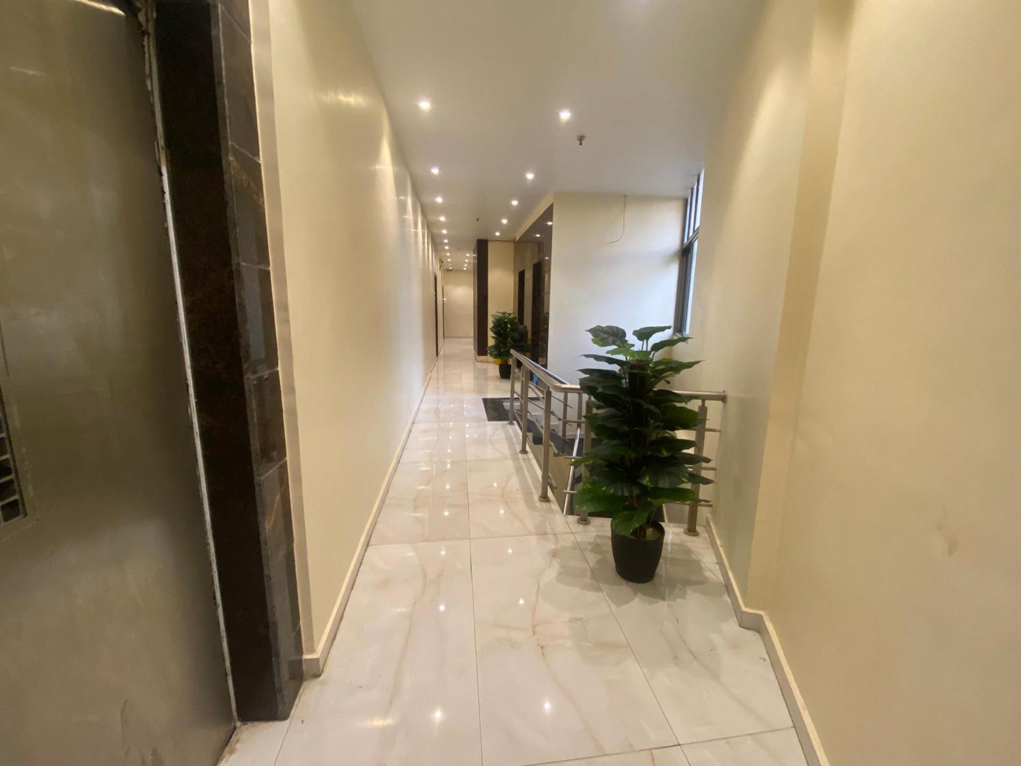 Hotel Ashyana - Near To Grant Road Station Mumbai Exterior foto